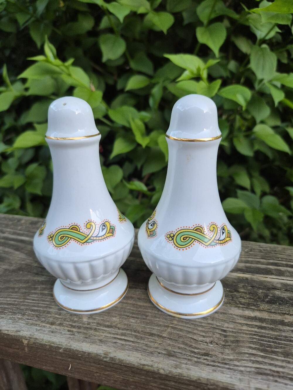 Royal Tara Vintage Salt And Pepper Shakers Made In Ireland